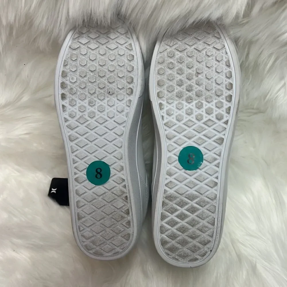 NWT Hurley Women’s Candy Mid‎ Fashion Sneakers, size 8 Bin 11